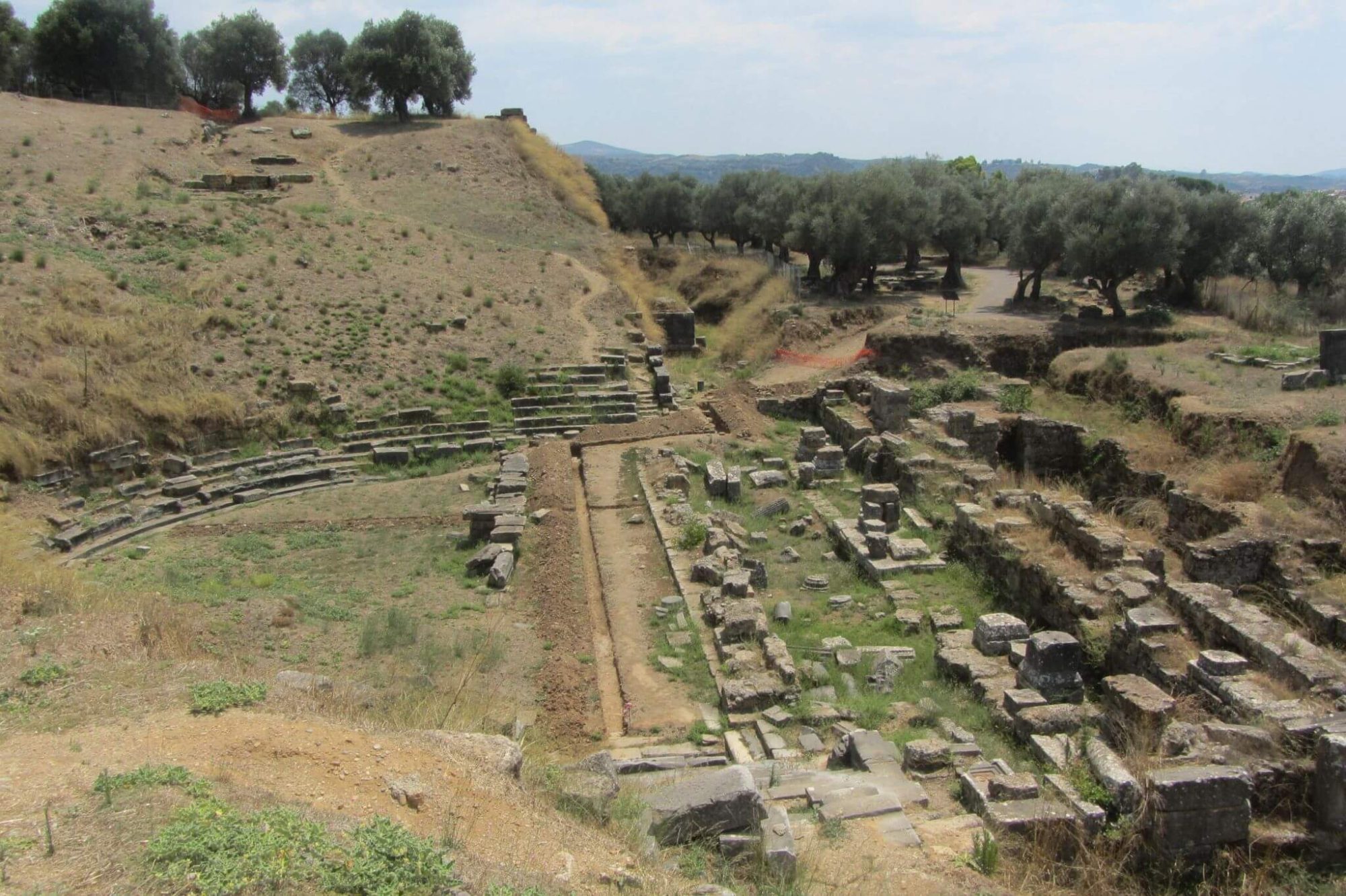Άποψη των τομών στην ορχήστρα του θεάτρου (2019)