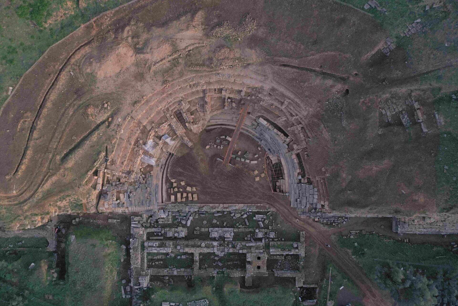 Αεροφωτογραφία του θεάτρου, έτος 2023 (αρχείο ΕΦΑΛΑΚ)